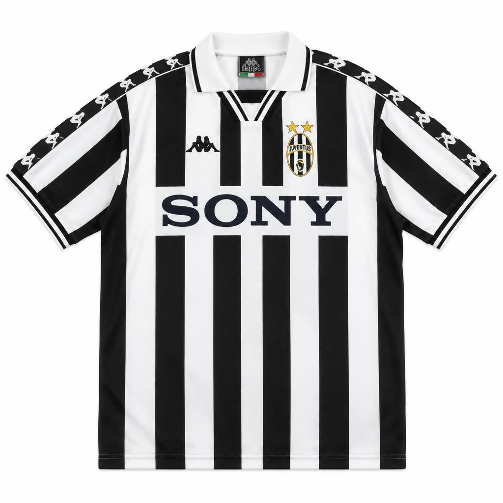 Juventus 1995/96 Home Retro Football Shirt — front view