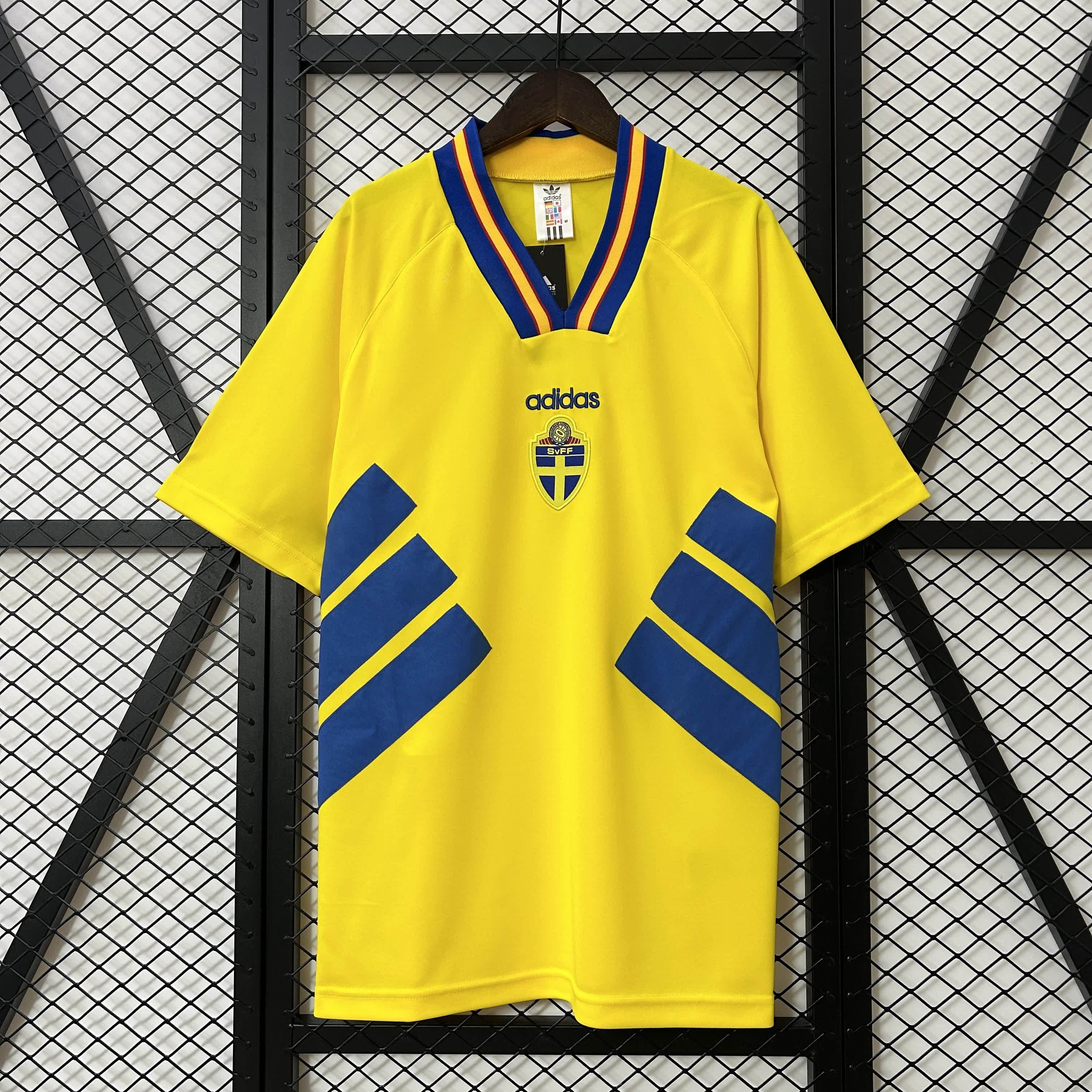 Sweden 1994/96 Home Retro Football Shirt — front view