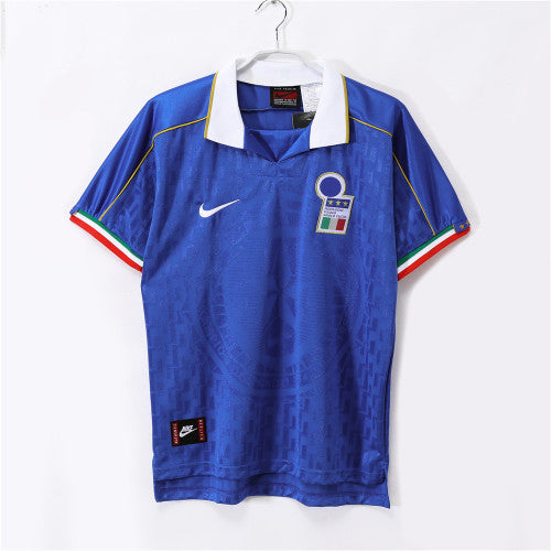 Italy 1995 Home Retro Football Shirt — front view