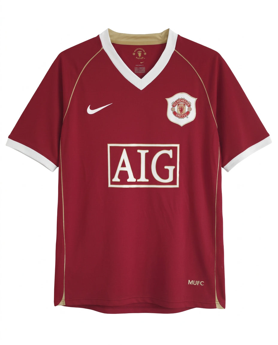 Manchester United 2006/07 Home Retro Football Shirt — front view